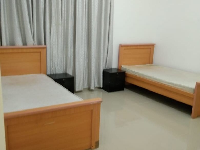 Beautiful One bed in Tourist Club Area only for Ladies